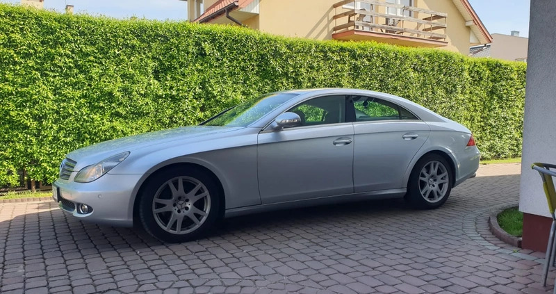 Mercedes-Benz CLS cena 42000 przebieg: 214000, rok produkcji 2007 z Radom małe 596
